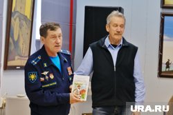 Два брата из Кургана представили свою книгу с частушками