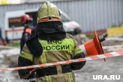 На месте происшествия работают экстренные службы 