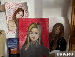 Учительница собрала уже целую коллекцию портретов 
