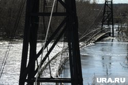 В Пуровском районе укрепляют мосты, стремясь избежать разрушений (фото из архива)