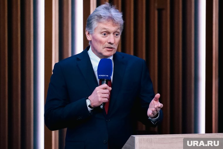 Песков заявил, что Вашингтон и не приостанавливал поставки оружия в Киев