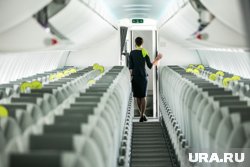 На борту находились 275 пассажиров и 13 членов экипажа