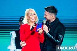 Ведущие церемонии веселили публику, постоянно говоря о личных взаимоотношениях (архивное фото)
