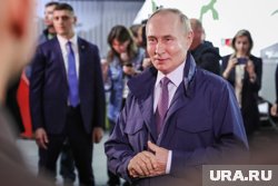 Путин выступает на Глобальном атомном форуме на ВДНХ