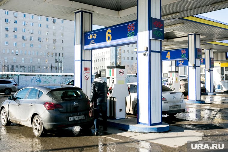 Автомобилисты могут столкнуться с дефицитом бензина на отдельных АЗС