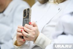 Житель ЯНАО обвиняется в краже 30 тысяч рублей со счета знакомой