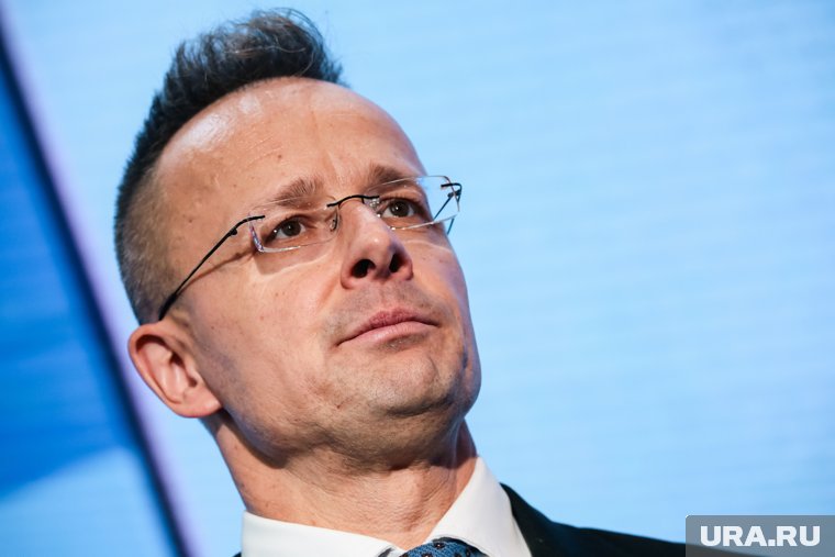 Украина вне НАТО предотвращает конфликт с Россией, сказал Сийярто