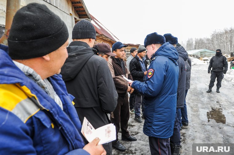 Полицейские проверили мигрантов в рамках мероприятия «Правопорядок»