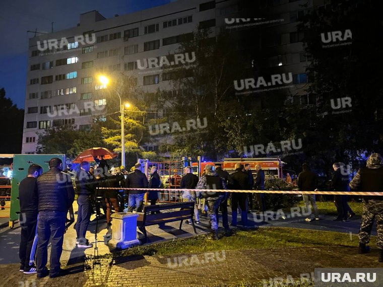 На месте ЧП работают все экстренные службы города