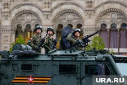Траты на оборону будут составлять около 13 триллионов рублей в год на протяжении трех лет