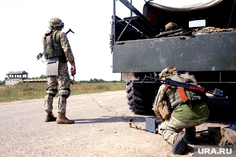 Российские военные приступили ко взятию села Терновая