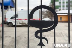 Иногородний подрядчик не благоустроил клинику в селе Шатрово