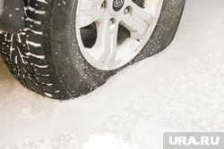 Неизвестный дважды прокалывал колеса автомобиля Ивана