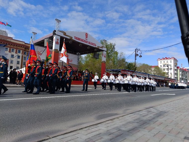 Парад начался