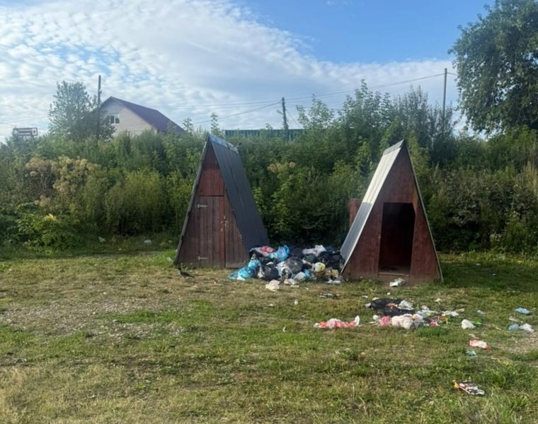 Горы мусора оставляют отдыхающие