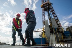 В 1961 году Салманов сообщил Хрущеву о запуске промышленного фонтана в Мегионе