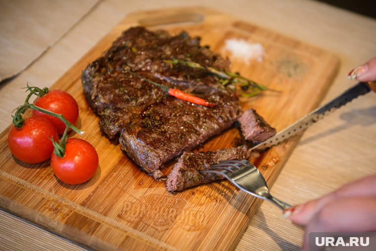 Стейк может стать закуской и полноценным ужином