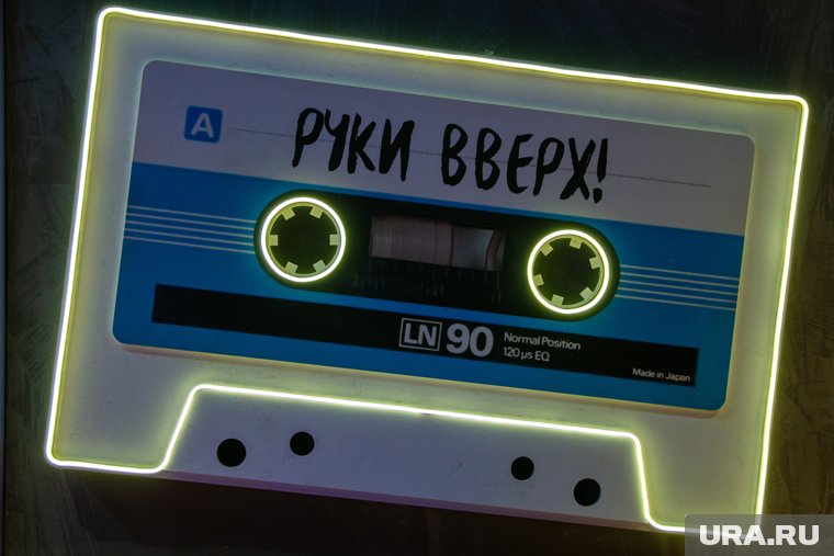 Иван Русинов уже выступал в барах сети «Руки Вверх!» (архивное фото)
