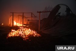 Производственные площади охвачены огнем