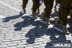 Опубликованы кадры общения вернувшихся с плена российских солдат со своими родными
