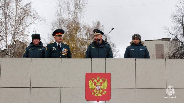 В Туле торжественно проводили полковника Евгения Орлова в Курган