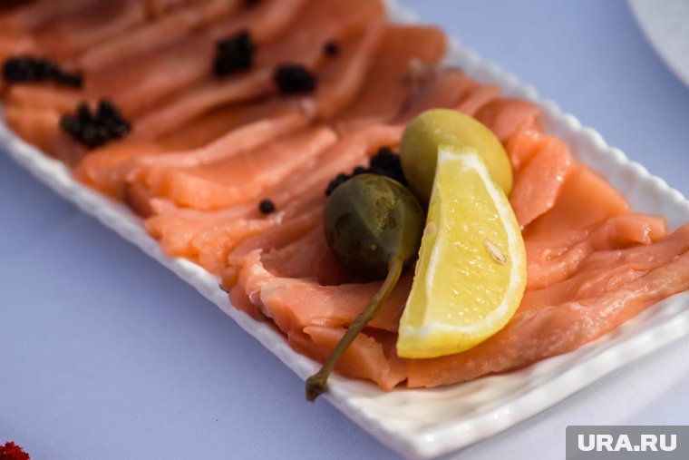 По мнению врачей, необходимо употреблять рыбные продукты в сезон простуд