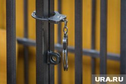 Мельникова подозревают в превышении должностных полномочий и организации незаконной миграции