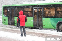 Из-за переполненных автобусов не все жители смогли попасть на праздник