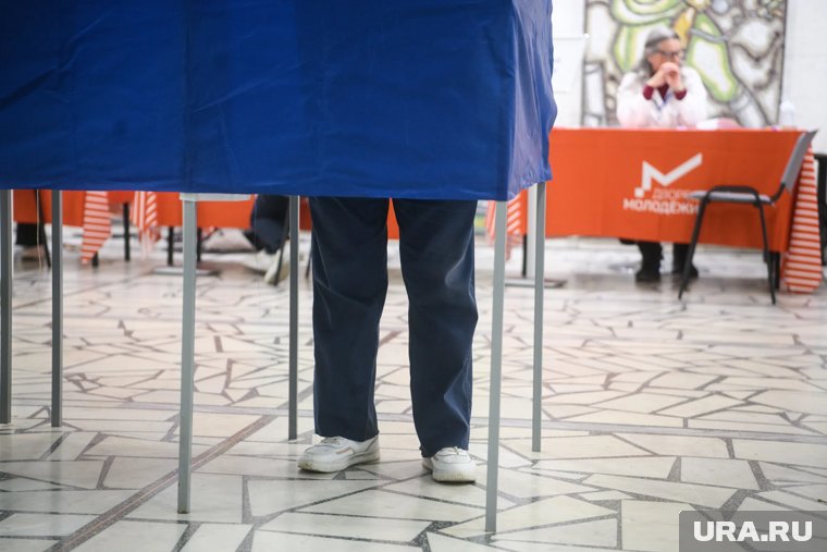 Выборы губернатора Свердловской области прошли с 12 по 14 сентября 