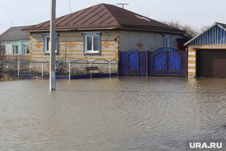 В Нефтеюганском районе ввели режим повышенной готовности из-за паводка
