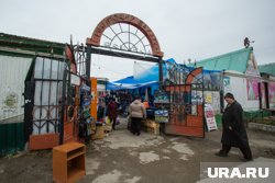 Вартовчанок испугал странный мужчина на рынке «Сибирский Балаган»