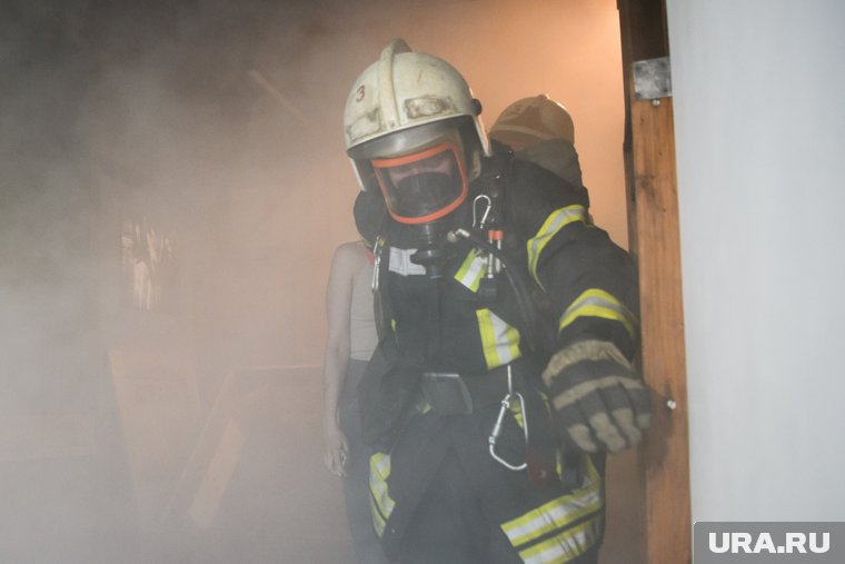 Во время пожара в доме находились 33 человека
