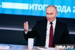 Путин пообщался с петербуржцами на Дворцовой площади