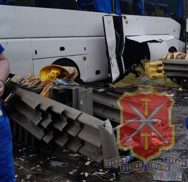 В полиции предполагают, что причиной ДТП мог послужить туман