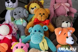 Игрушки Бабубу местные пенсионерки делают своими руками (архивное фото)