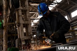 Средняя зарплата специалистов превышает 90 тысяч рублей