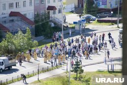 Жители Салехарда пройдут Крестным ходом по перекрытым автодорогам