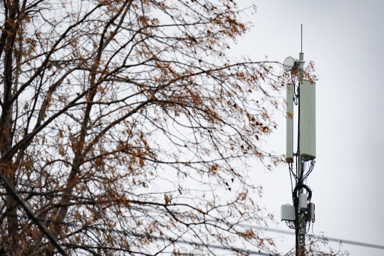 Для развития 5G нужен определенный диапазон сетей, сейчас их в основном используют Минобороны и Роскосмос, отмечают эксперты