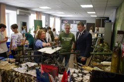 Антон Науменко принял участие в отправке гуманитарной помощи бойцам СВО