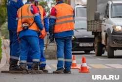 Сотрудники ФСБ для задержания облачились в спецовки работников коммунальных служб