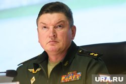 Лапин проходил срочную службу в войсках ПВО в Казахстане
