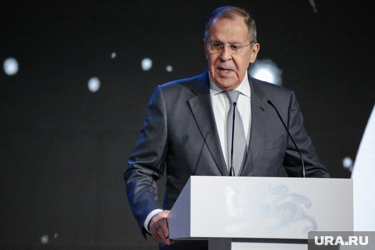Лавров публично пристыдил немецкого канцлера
