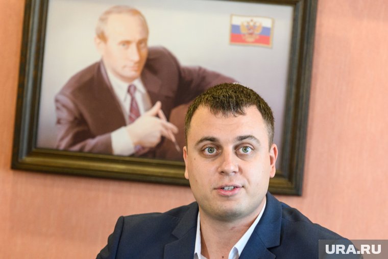 Стасенок окончил Уральский юридический университет и мечтал стать адвокатом