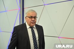 В начале карьеры Вершинин специализировался на отношениях с Алжиром