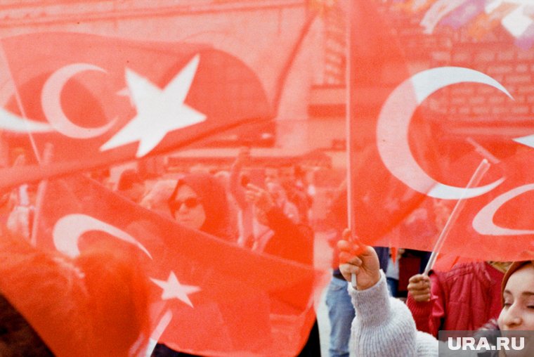 Полиция применила слезоточивый газ на митинге в Турции