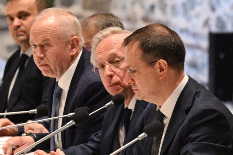 Глава российской делегации Владимир Мединский