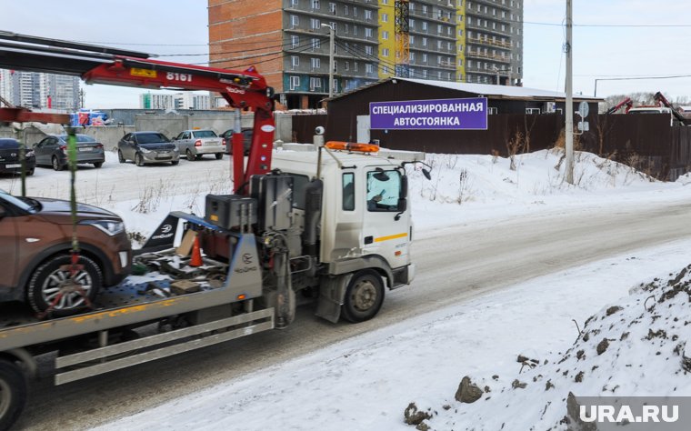 Курганские чиновники займутся реестром автостоянок