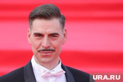Звезда «Бригады» Дмитрий Дюжев отмечает 47 лет 