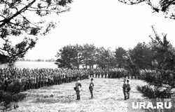 Объявление красноармейцам военного лагеря в районе города Осиповичи Гомельской области о нападении Германии на СССР и о начале отечественной войны