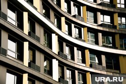 С Анны Седоковой требуют 60 миллионов рублей за продажу квартиры